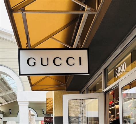 scialle gucci neonato|Outlet store: Gucci, Livermore Premium Outlets (Paragon Outlets .